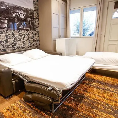 Du Louvre Apartment